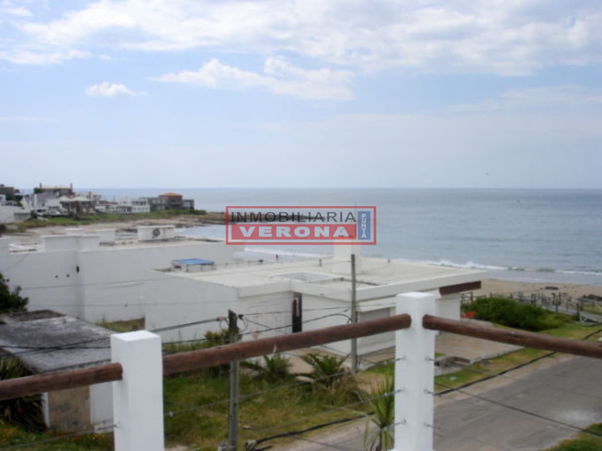 Casa en La Barra, 4 dormitorios * - Inmobiliaria Verona Punta