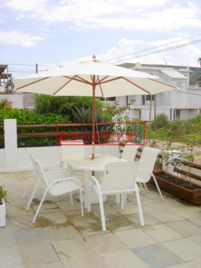 Casa en La Barra, 4 dormitorios * - Inmobiliaria Verona Punta
