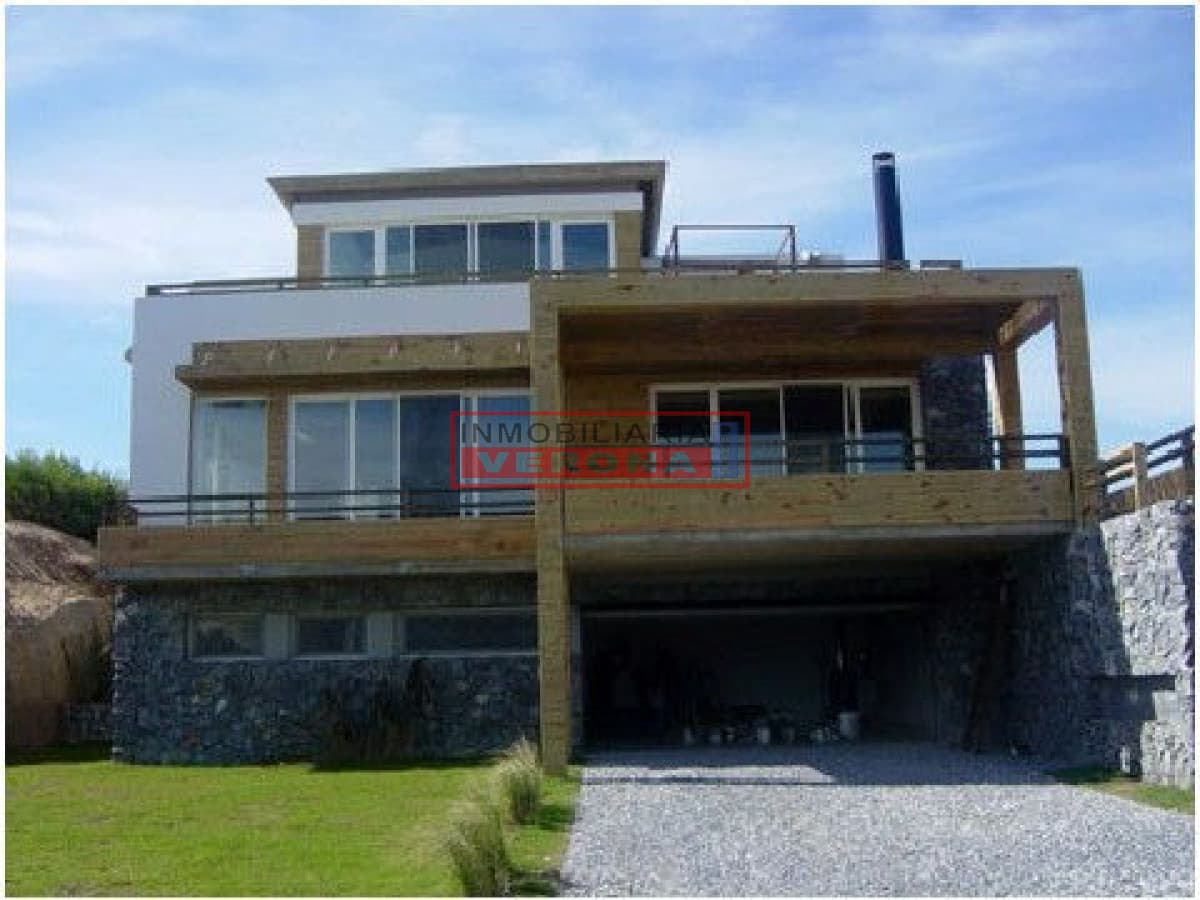 Casa en Manantiales, 4 dormitorios * - Inmobiliaria Verona Punta