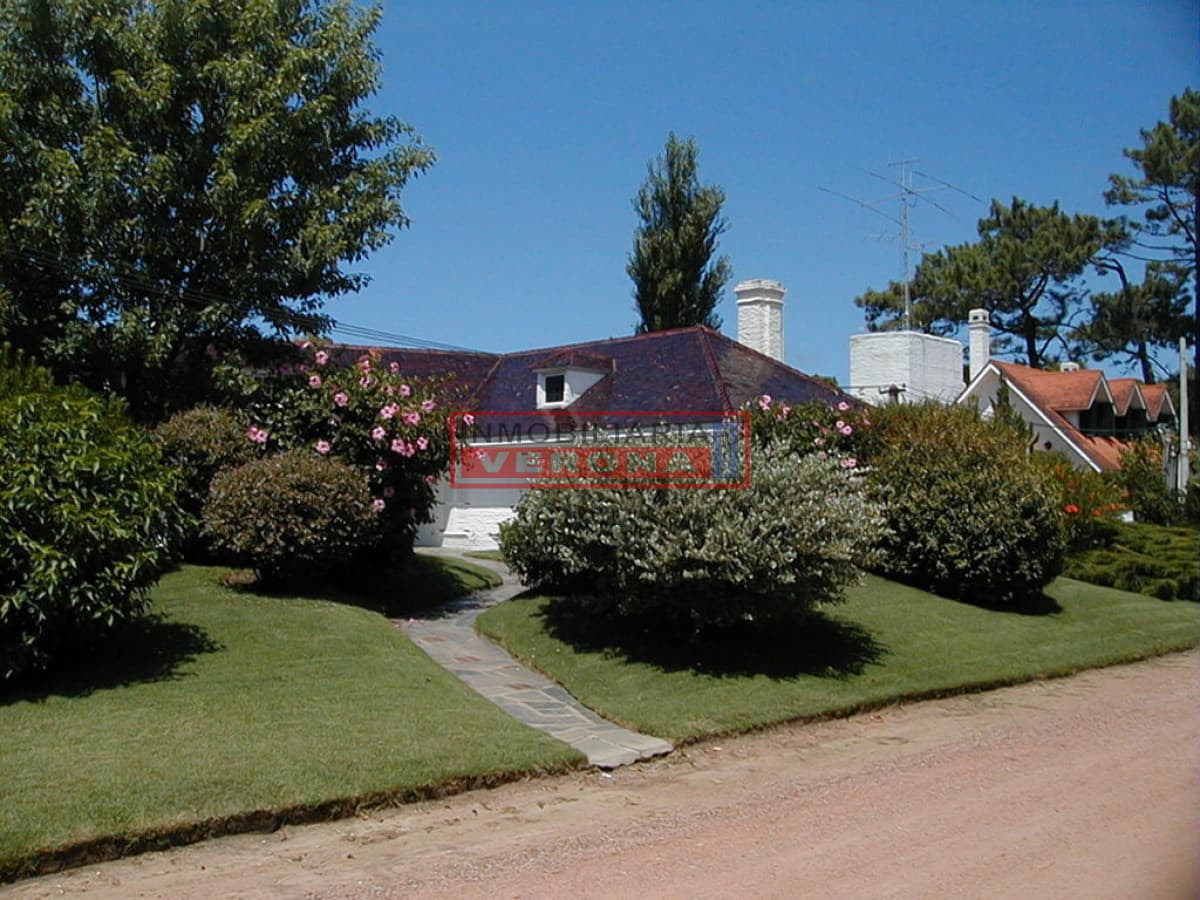 Casa en Golf, 3 dormitorios * - Inmobiliaria Verona Punta