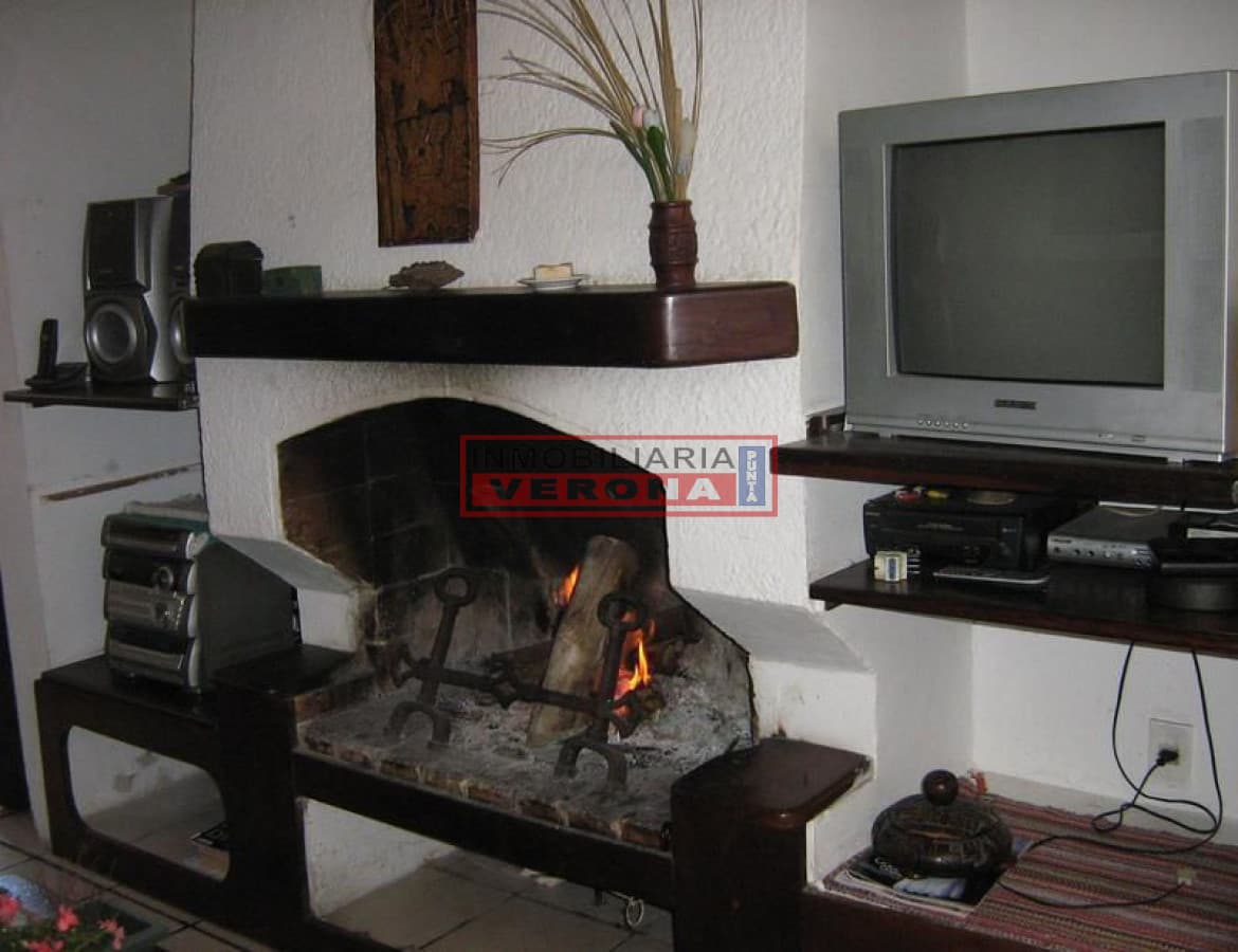 Casa en Peninsula, 4 dormitorios * - Inmobiliaria Verona Punta