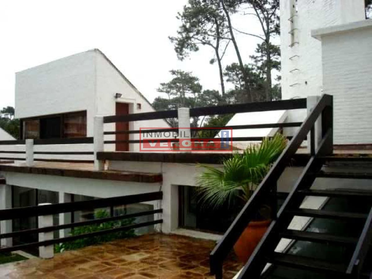 Casa en Mansa, 5 dormitorios * - Inmobiliaria Verona Punta