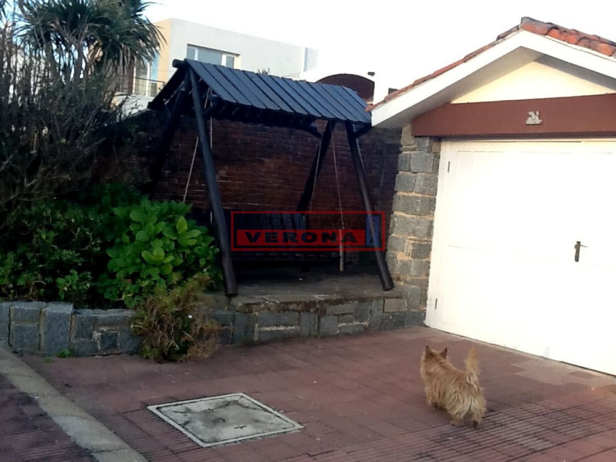 Casa en Peninsula, 4 dormitorios * - Inmobiliaria Verona Punta
