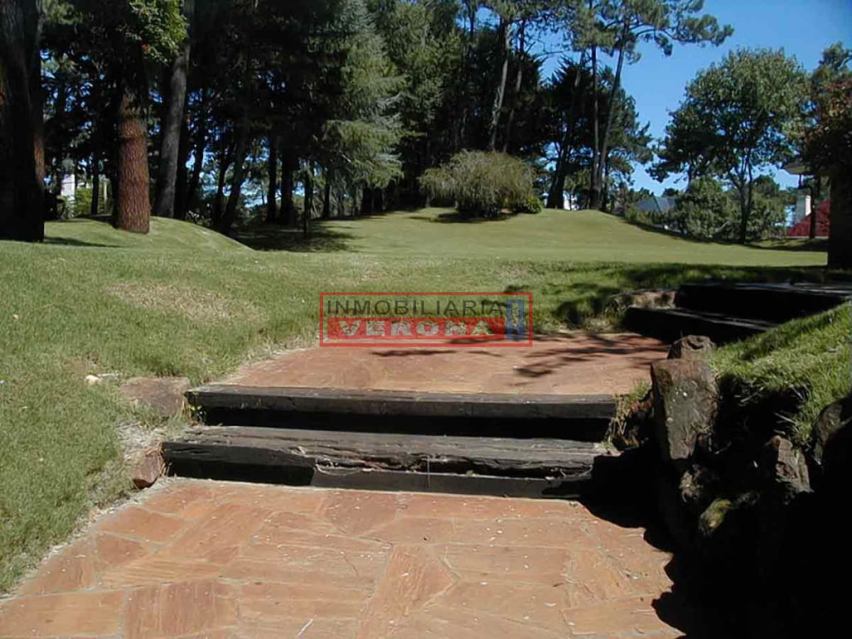 Casa en Lugano, 4 dormitorios * - Inmobiliaria Verona Punta