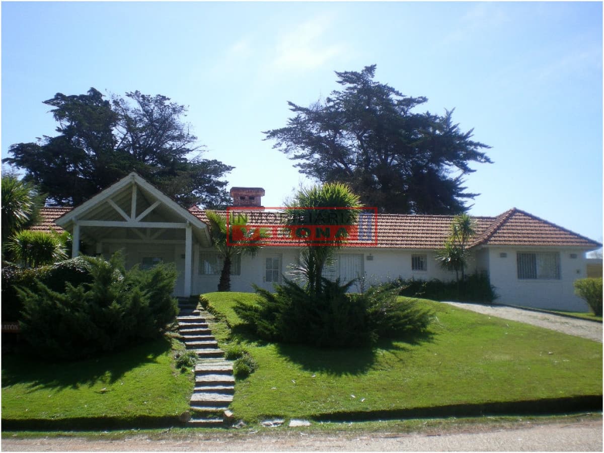 Casa en Golf, 3 dormitorios * - Inmobiliaria Verona Punta