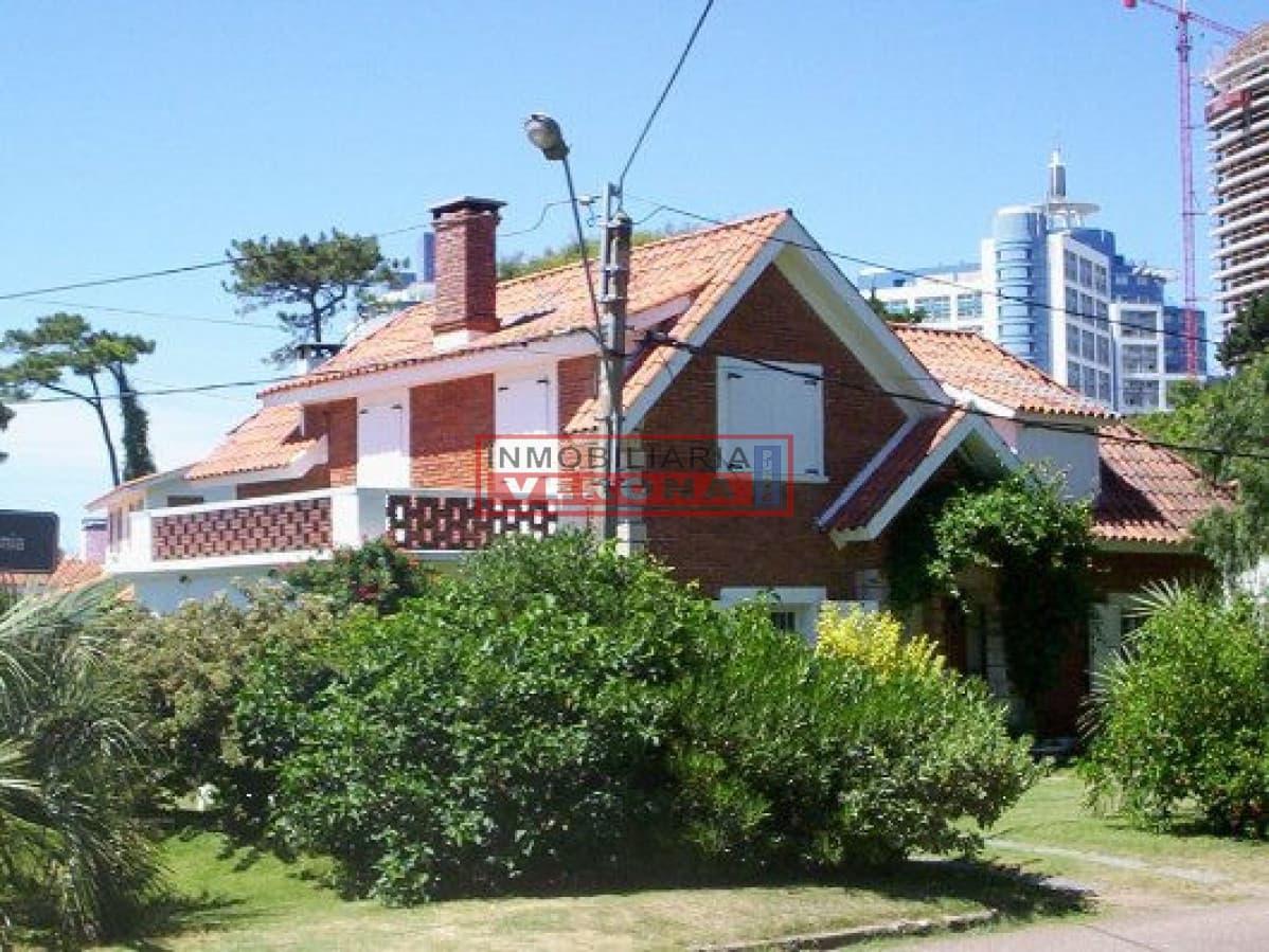 Casa en Mansa, 3 dormitorios * - Inmobiliaria Verona Punta