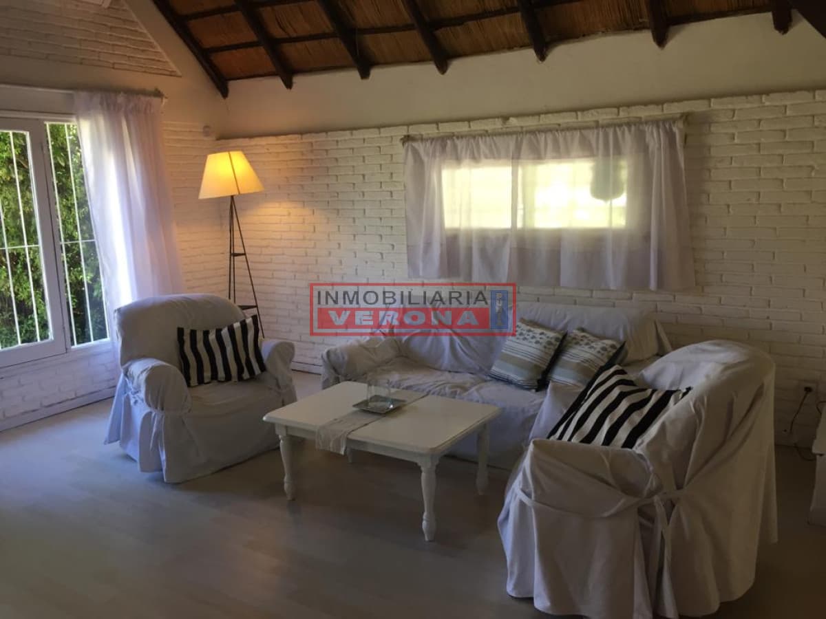 Casa en Pinares, 3 dormitorios * - Inmobiliaria Verona Punta