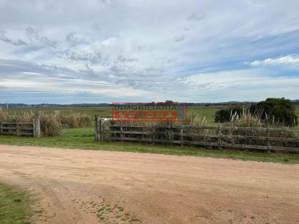Lote en Complejo "El Quijote" - Inmobiliaria Verona Punta