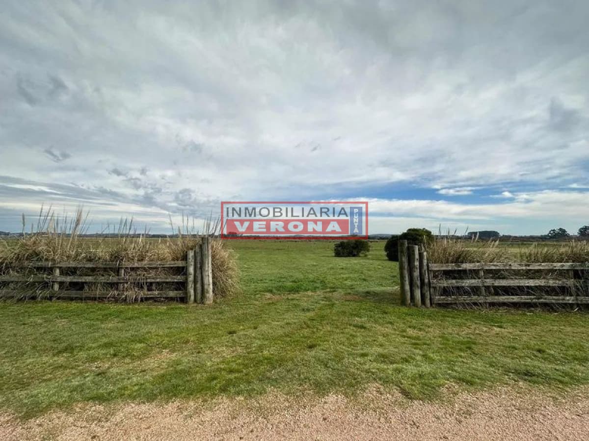 Lote en Complejo "El Quijote" - Inmobiliaria Verona Punta