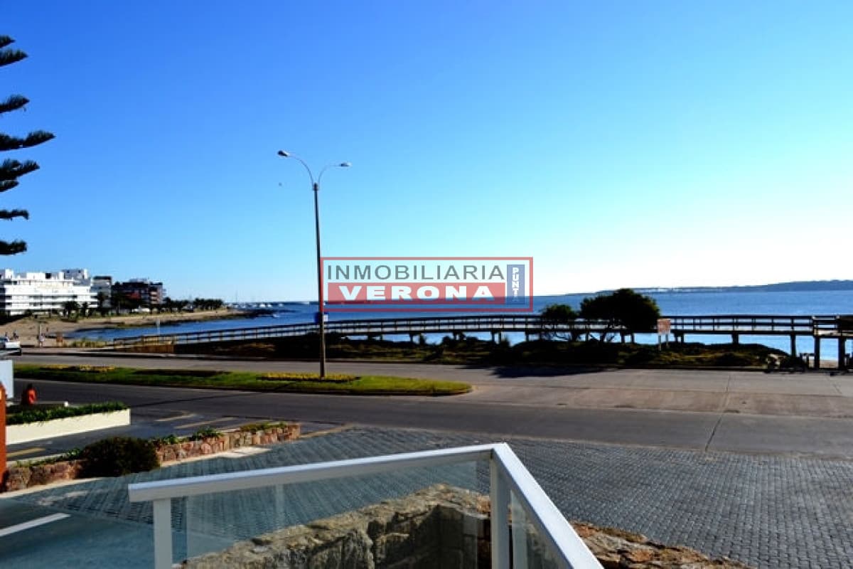 Local en Punta del Este, Mansa - Inmobiliaria Verona Punta