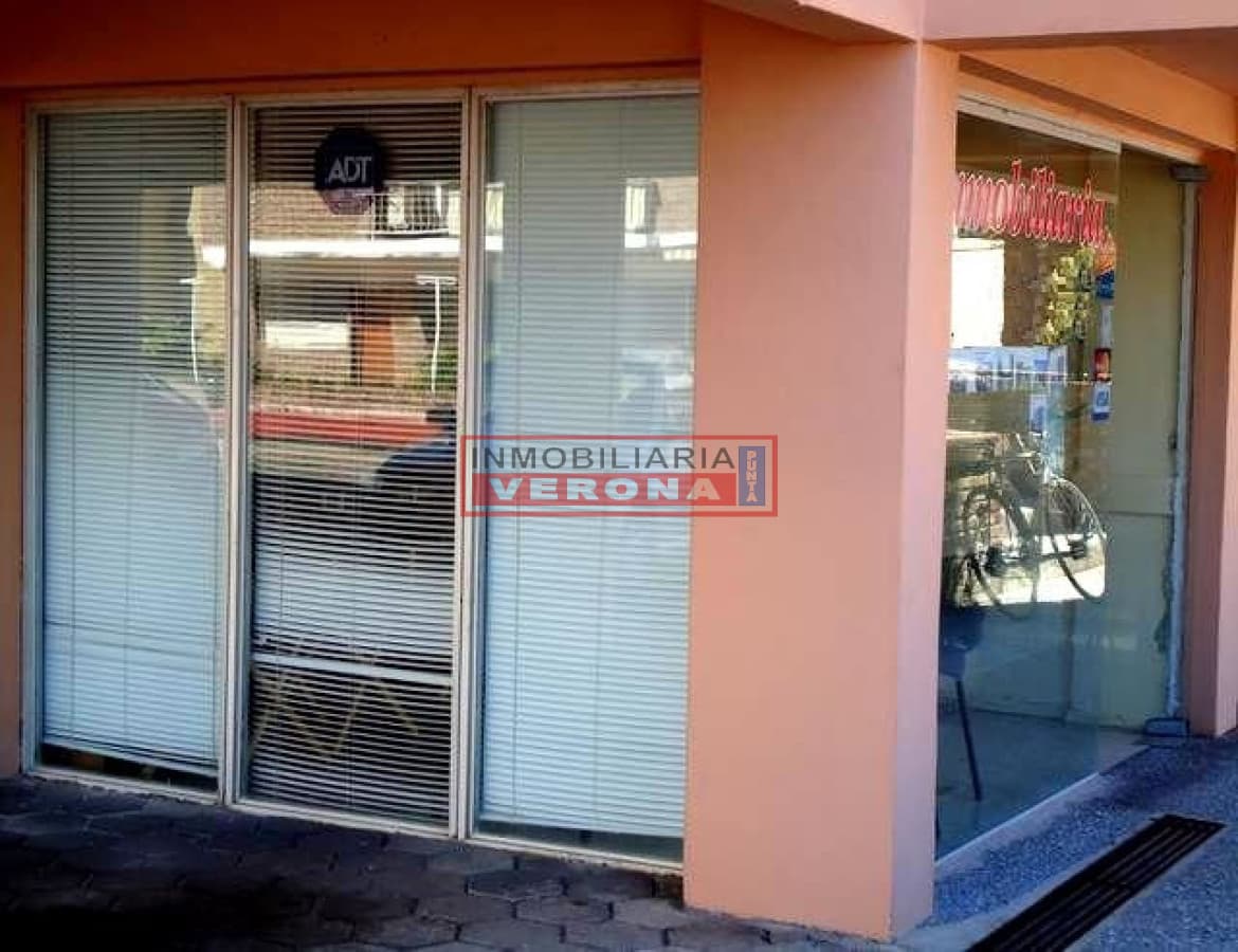 Local en Punta del Este, Península - Inmobiliaria Verona Punta