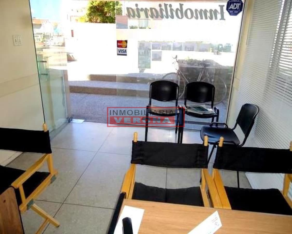 Local en Punta del Este, Península - Inmobiliaria Verona Punta