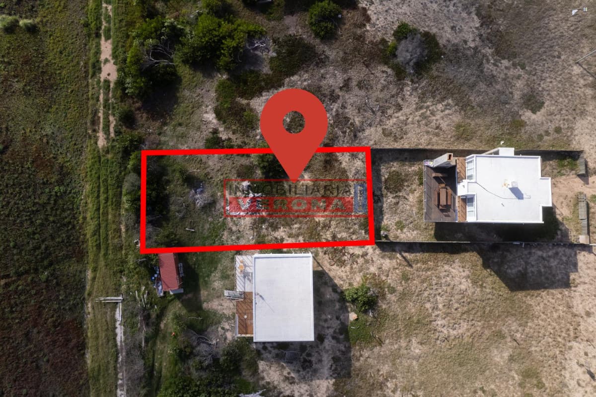 Terreno en Santa Monica. - Inmobiliaria Verona Punta