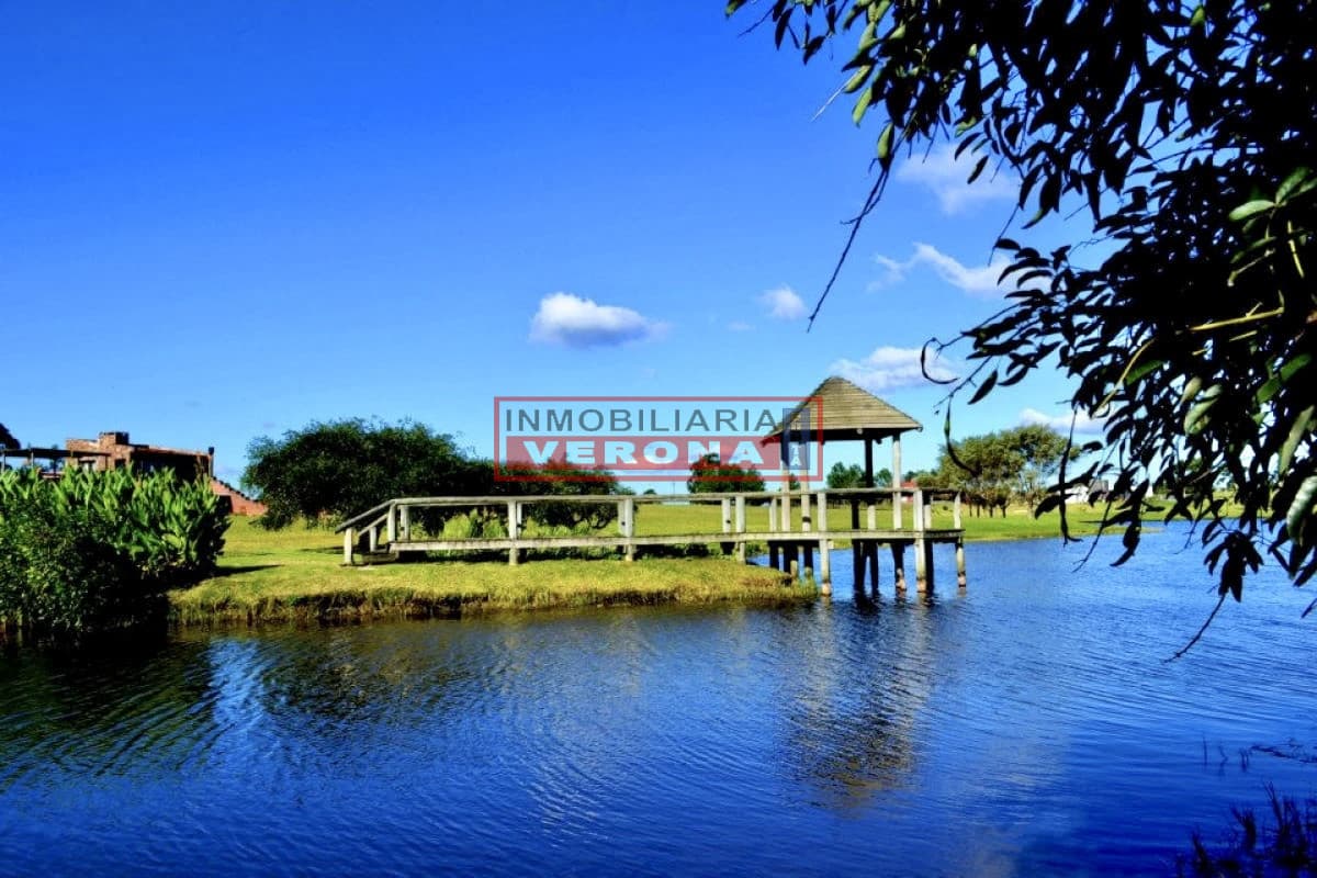 Lote en exclusivo barrio privado El Quijote - La Barra - Inmobiliaria Verona Punta
