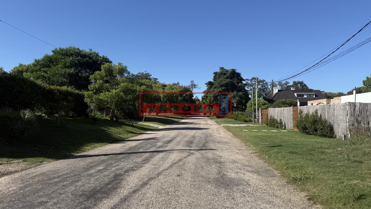 Terreno en Venta - Zona Marly, Punta del Este  - Inmobiliaria Verona Punta