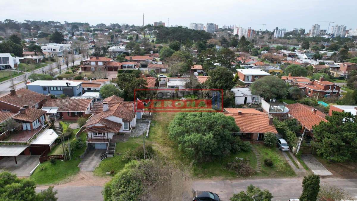 SE VENDE TERRENO EN PUNTA DEL ESTE - Inmobiliaria Verona Punta