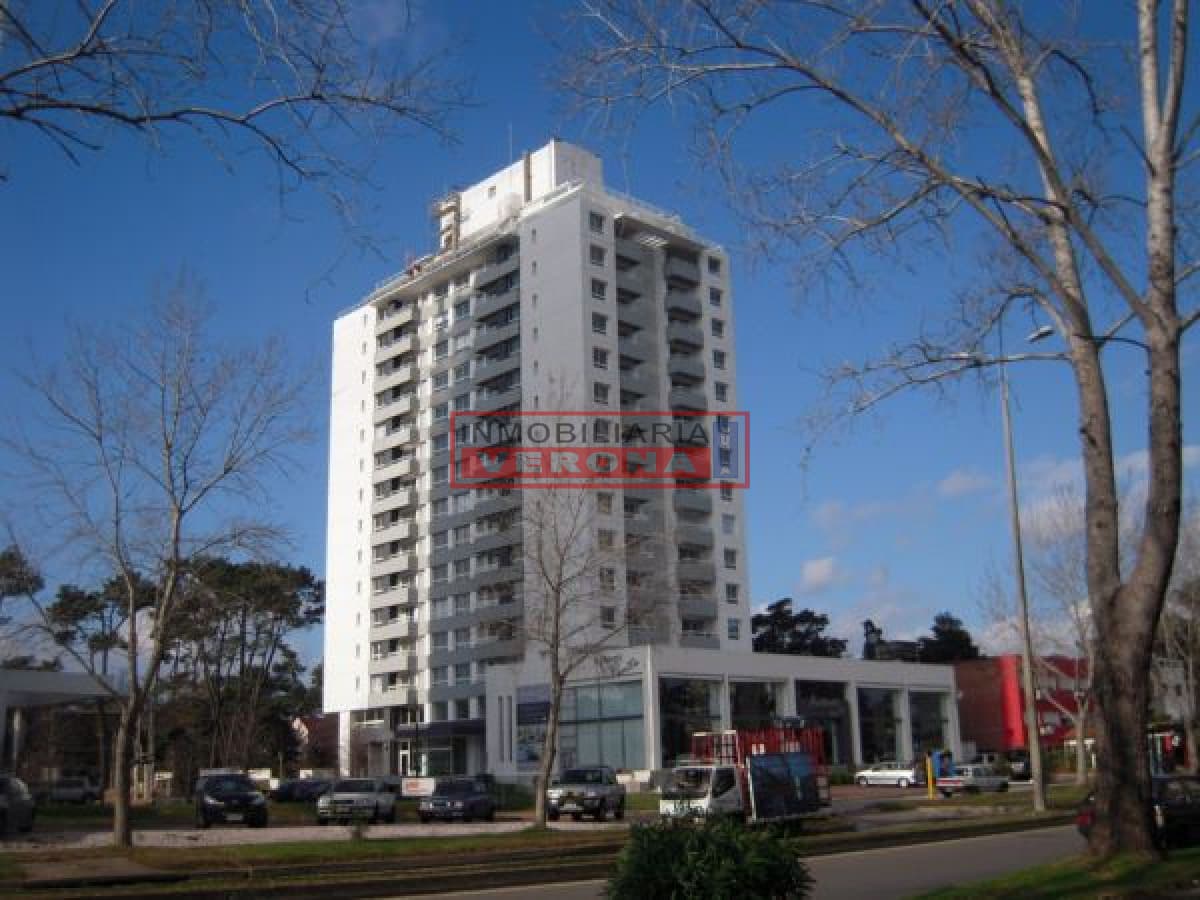 Apartamento en Roosevelt, 1 dormitorios * - Inmobiliaria Verona Punta