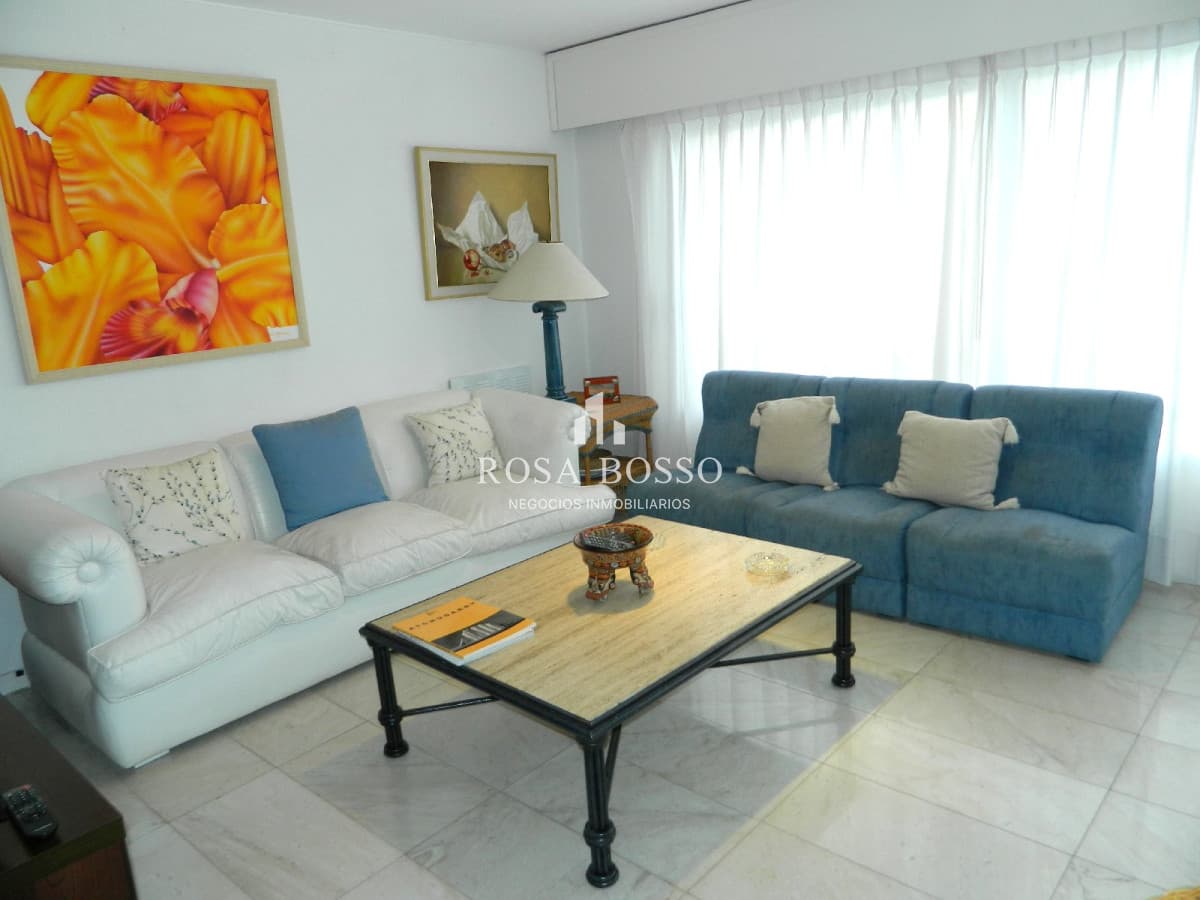 Apartamento en Peninsula, 3 dormitorios *