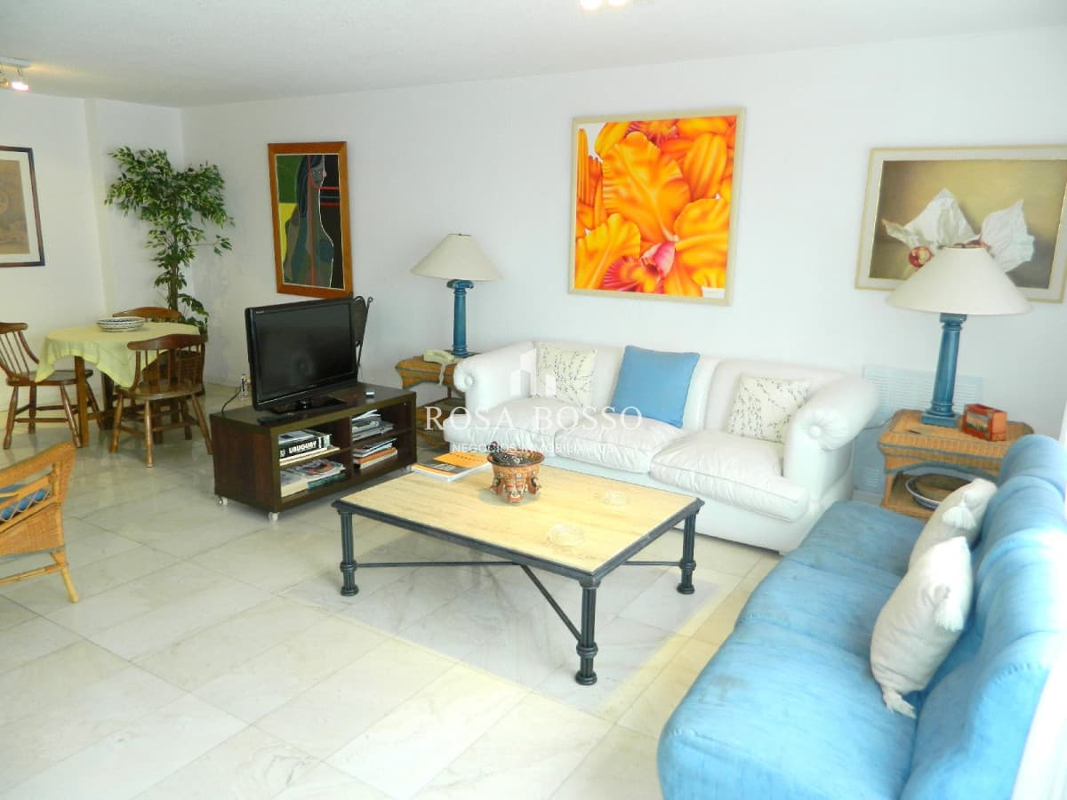 Apartamento en Peninsula, 3 dormitorios *