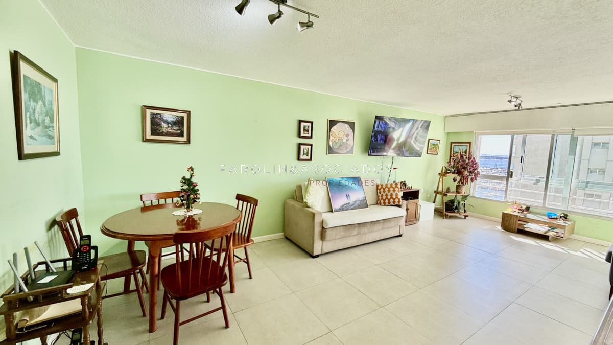 Departamento en Venta de 2 dormitorios en Torre Verona, Punta del Este