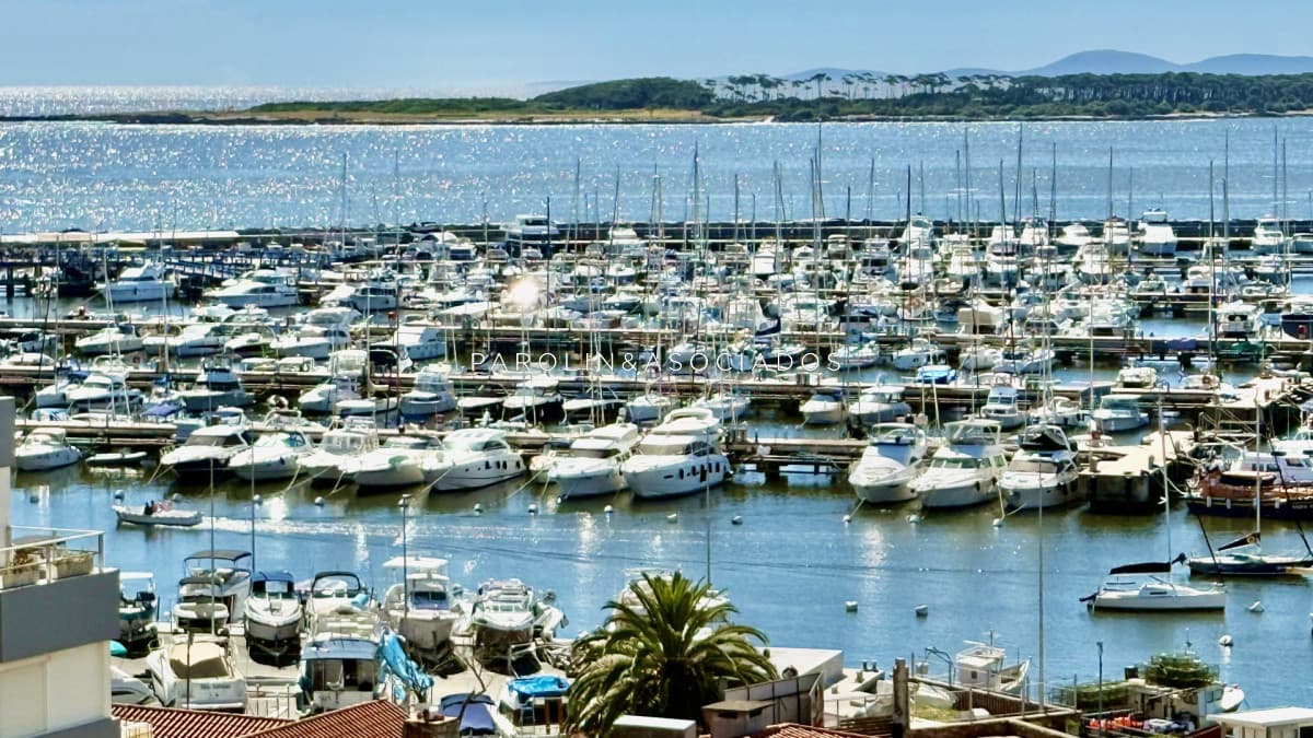 Departamento en Venta de 2 dormitorios en Torre Verona, Punta del Este