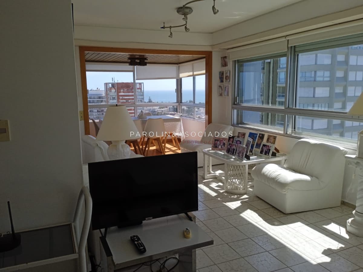 Apartamento en Peninsula, 3 dormitorios *