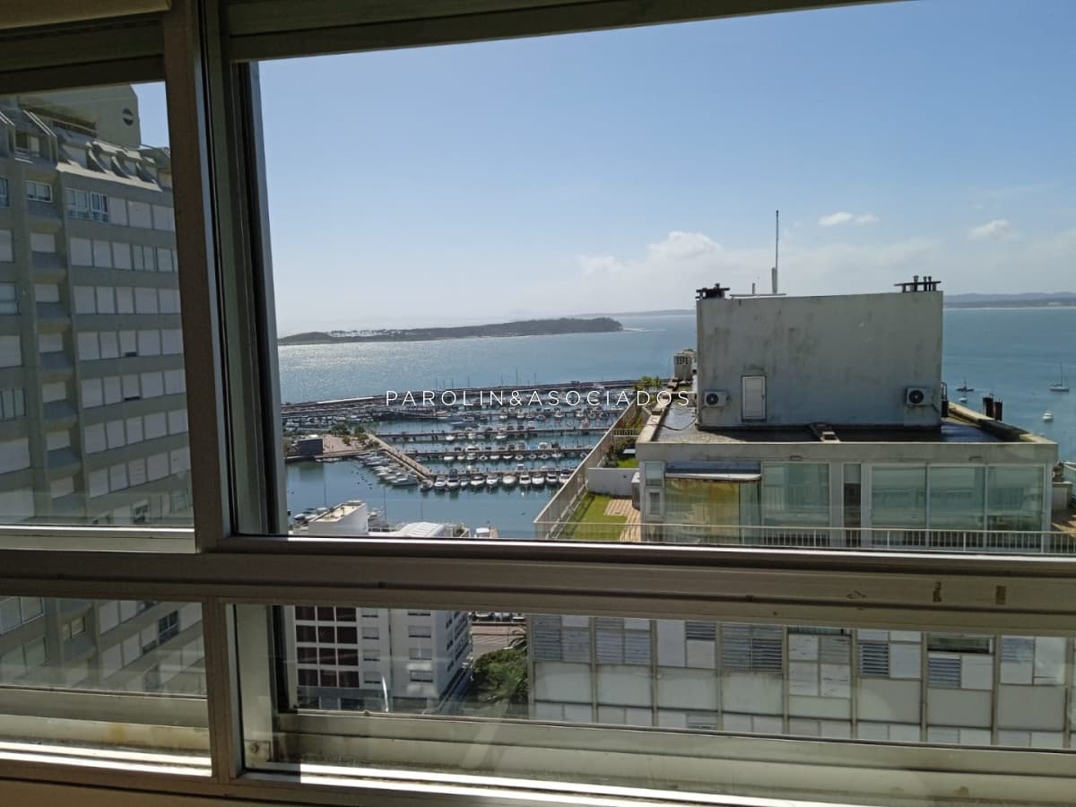 Apartamento en Peninsula, 3 dormitorios *