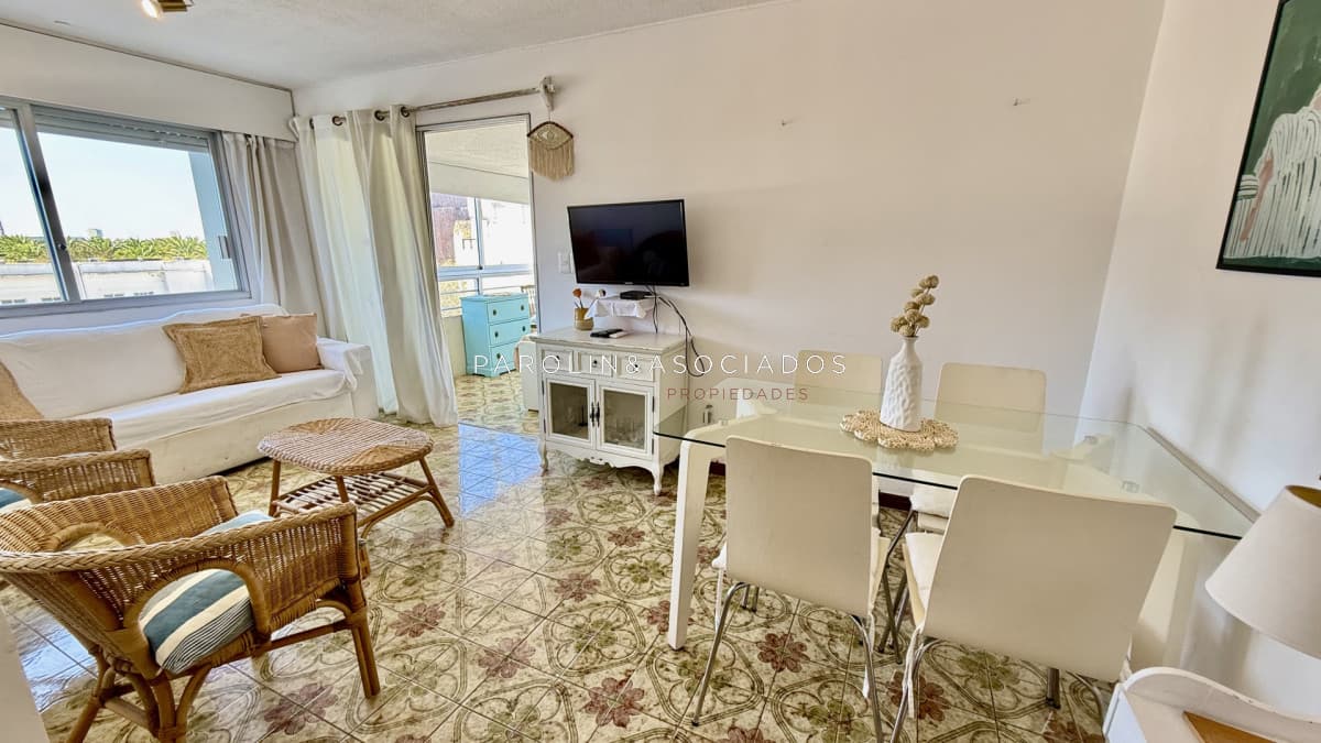 Apartamento en Peninsula, 2 dormitorios *