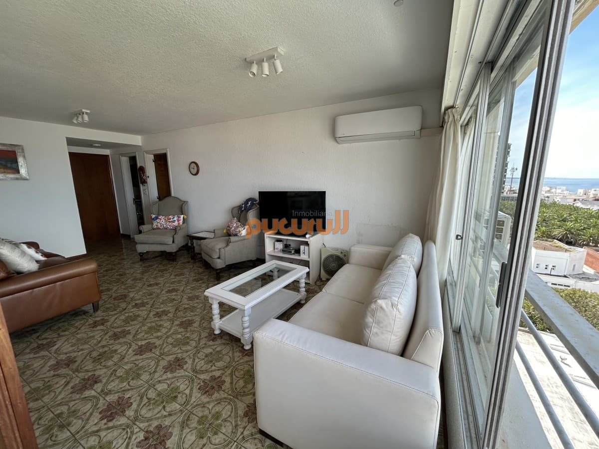 OPORTUNIDAD Venta Apartamento TORRE VERONA - 2 dormitorios y medio