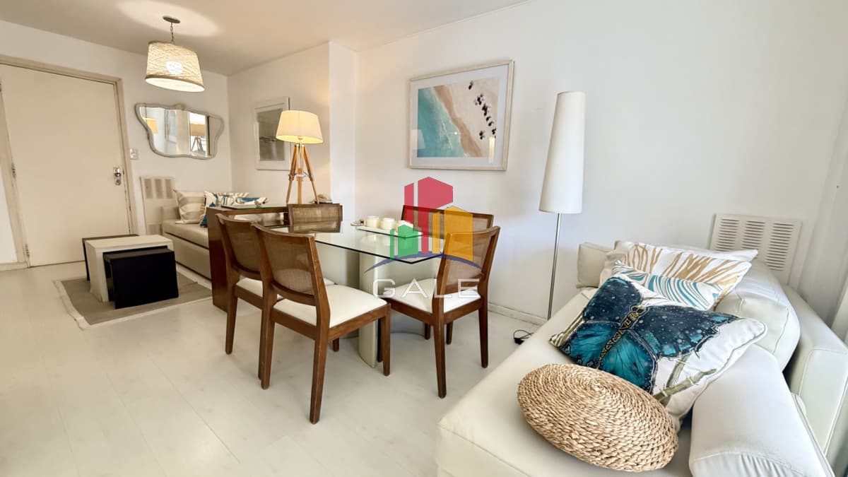 Gale Propiedades & Escribanía Apartamento ID.5197 - IMPERDIBLE Depto en Península - 1 dormitorio con terraza, vista al Puerto!