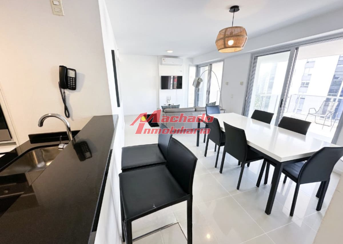 Venta, Penhouse de 3 dormitorios en Punta del Este