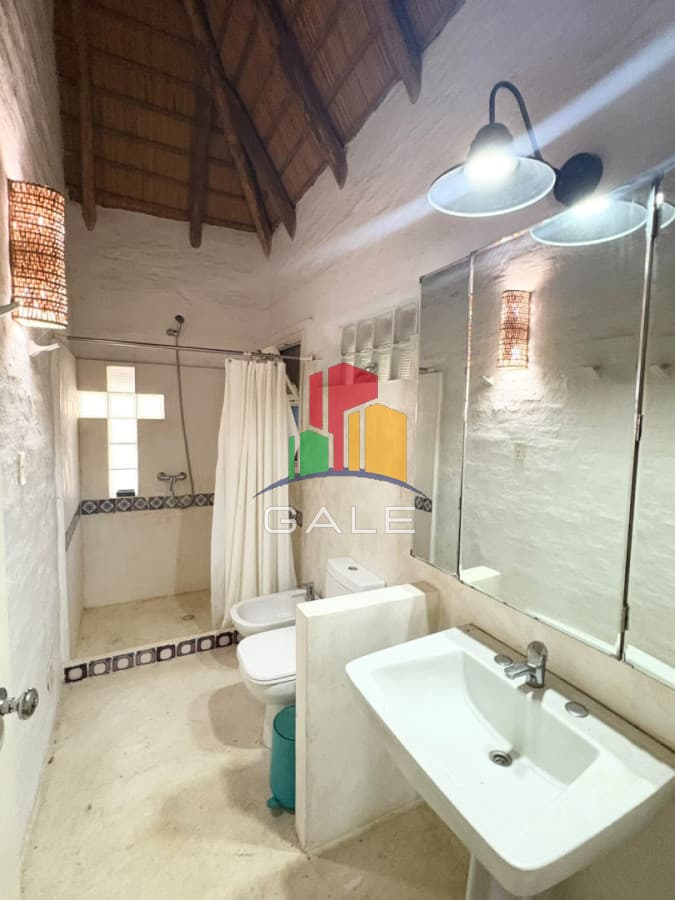 Gale Propiedades & Escribanía Casa ID.5134 - VENTA CASA TECHO QUINCHO TRADICIONAL EN EL TESORO
