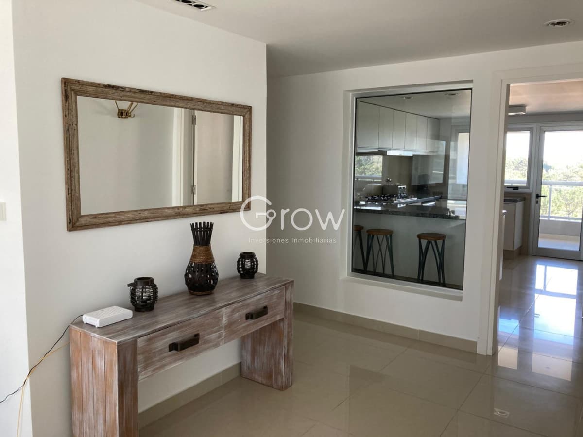 VENTA  DE APARTAMENTO 4 DORMITORIOS CON VISTA AL MAR