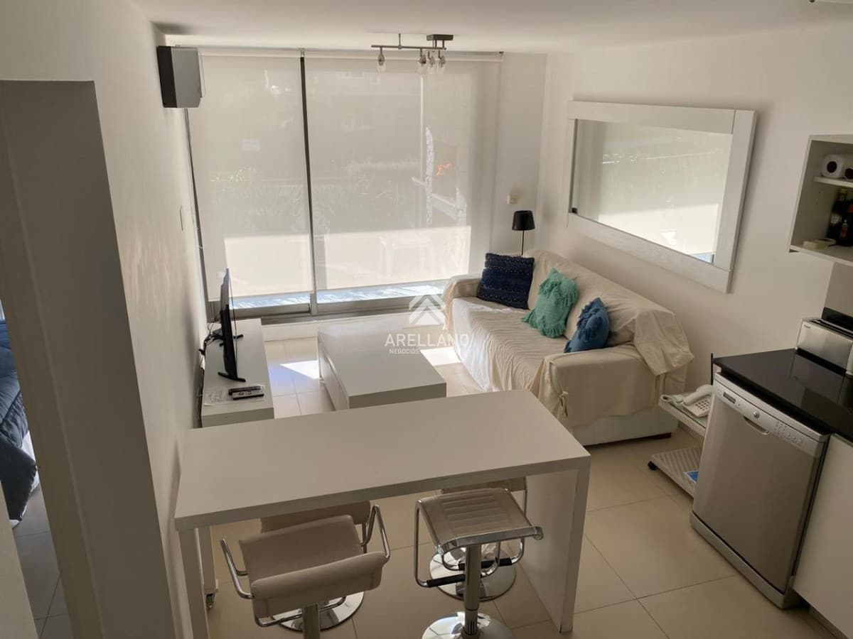 Apartamento ID.6499 - Venta apartamento 1 dormitorio y medio en Punta del Este