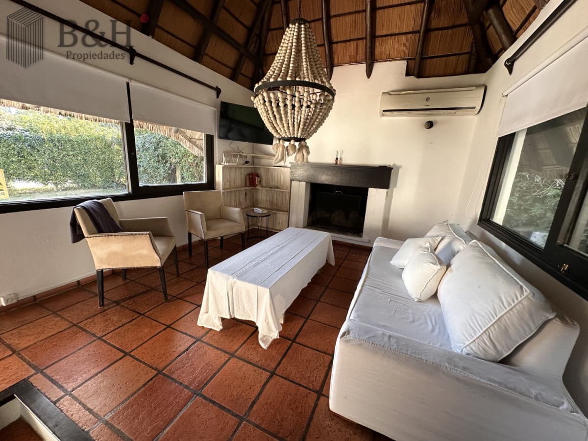 Casa en alquiler anual - Comodidad y calidad de vida todo el año