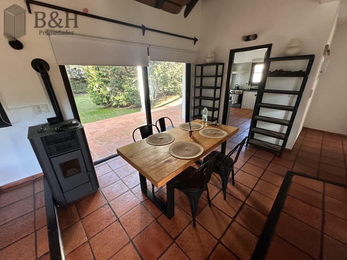 Casa en alquiler anual - Comodidad y calidad de vida todo el año