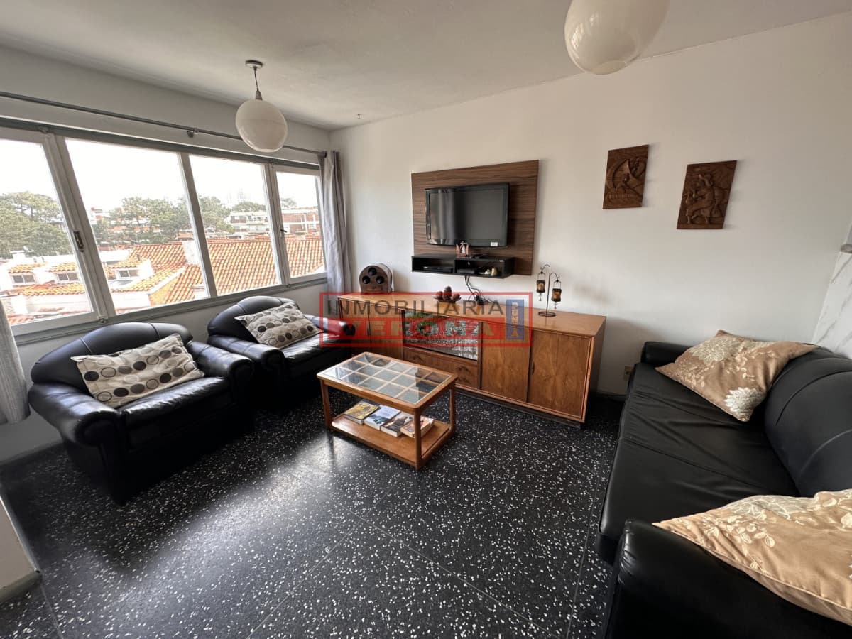 APARTAMENTO EN VENTA de 2 dormitorios  - Inmobiliaria Verona Punta