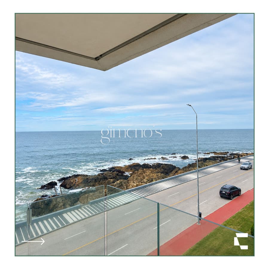 Venta de Apartamento 3 Dormitorios en primera linea - Peninsula - Punta del este