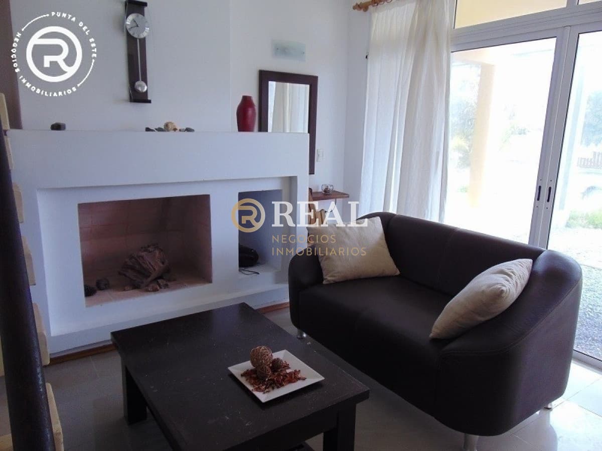 Apartamento ID.488 - Duplex con parillero en Manantiales en venta y alquiler