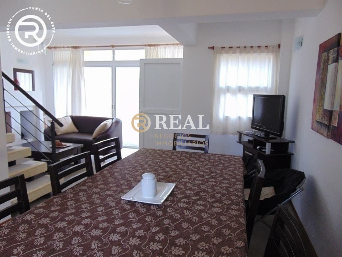 Apartamento ID.488 - Duplex con parillero en Manantiales en venta y alquiler
