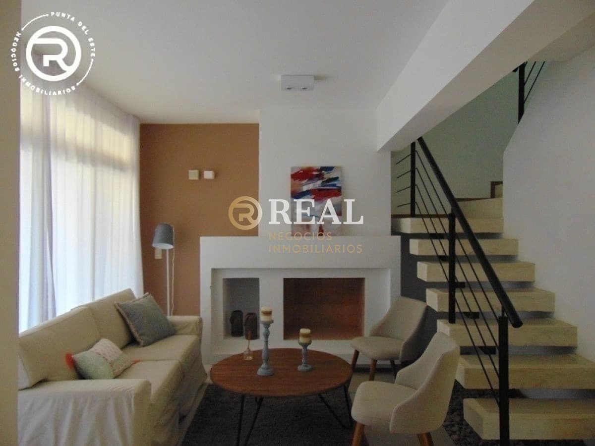Apartamento duplex en alquiler en Manantiales