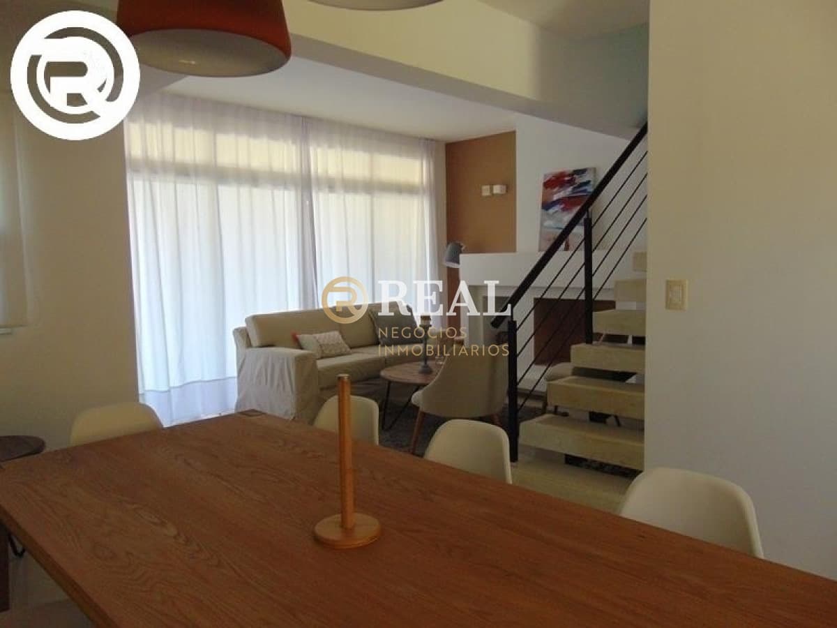 Apartamento duplex en alquiler en Manantiales