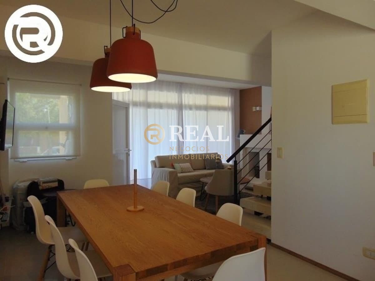 Apartamento duplex en alquiler en Manantiales