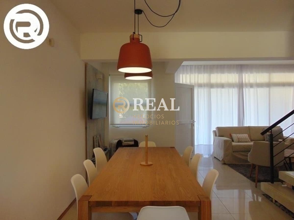 Apartamento duplex en alquiler en Manantiales