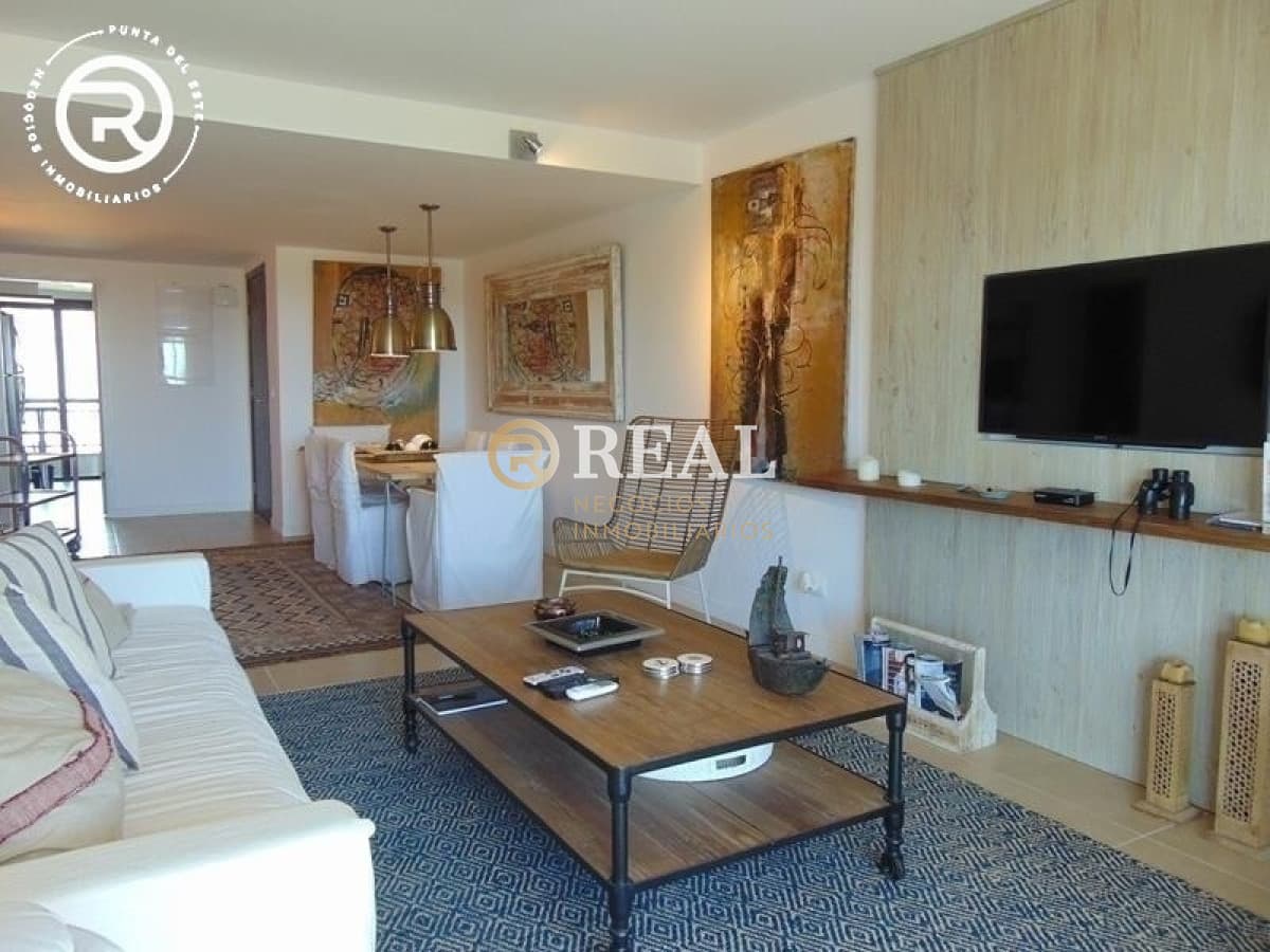 Apartamento con excepcional vista al mar en Selenza Village.