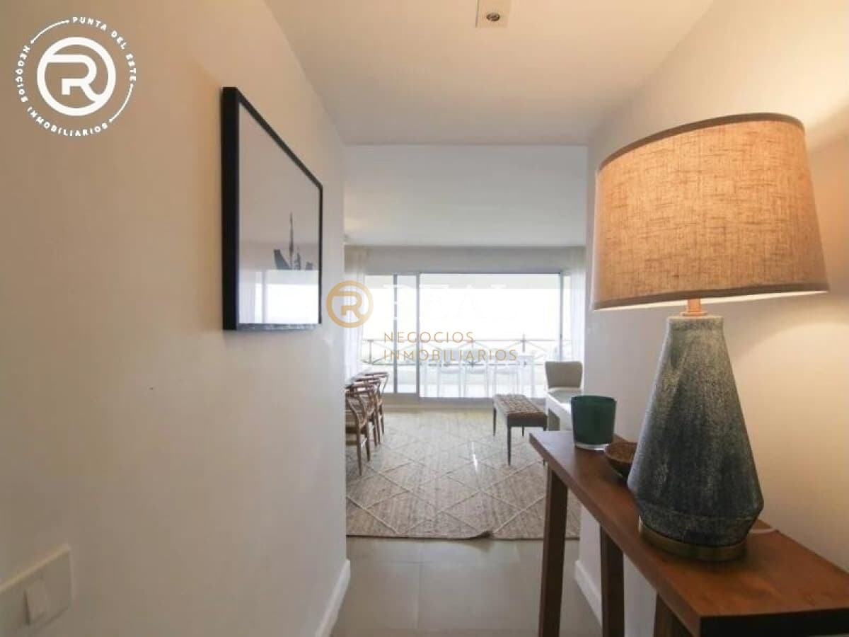 Departamento en alquiler en primera línea, bikini beach.