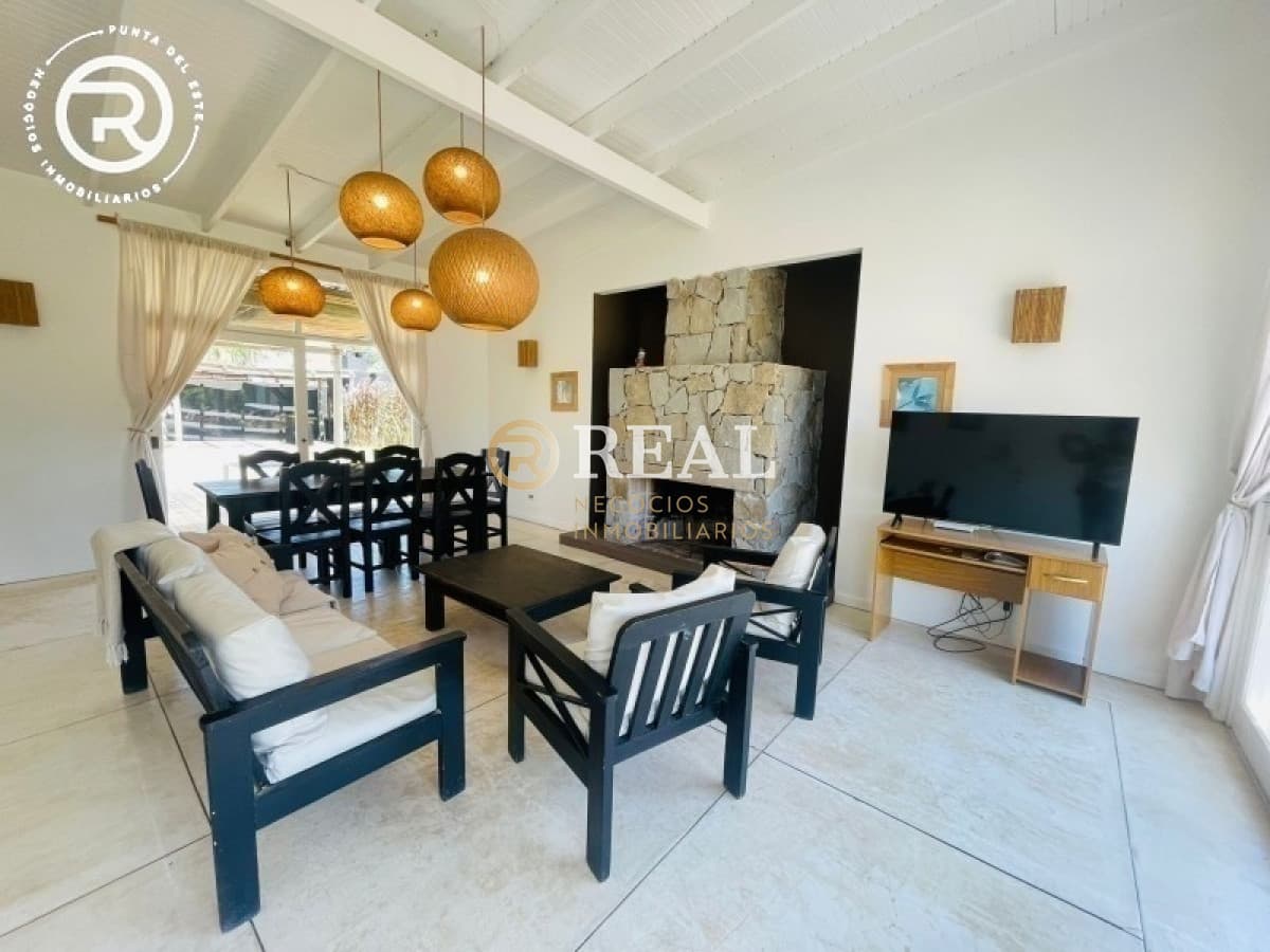 Casa ID.1035 - Casa en alquiler temporal y venta a pasos del mar