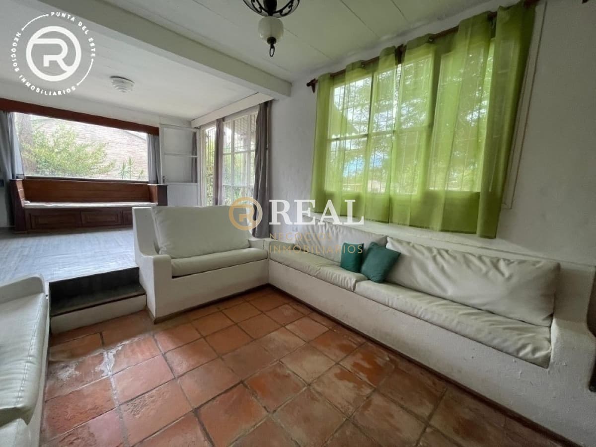 Casa ID.1125 - Casa con dependencia en Balneario Buenos Aires