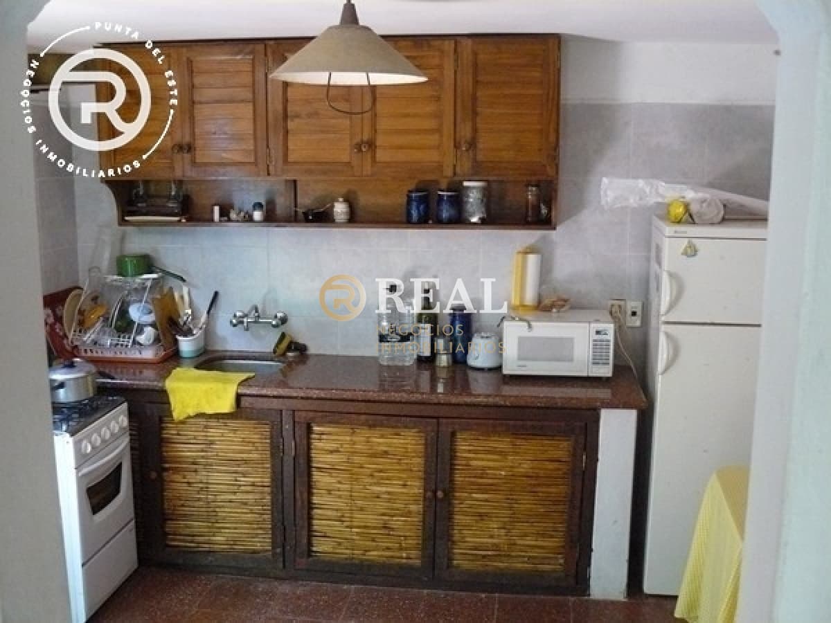 Muy linda casa a metros del mar.