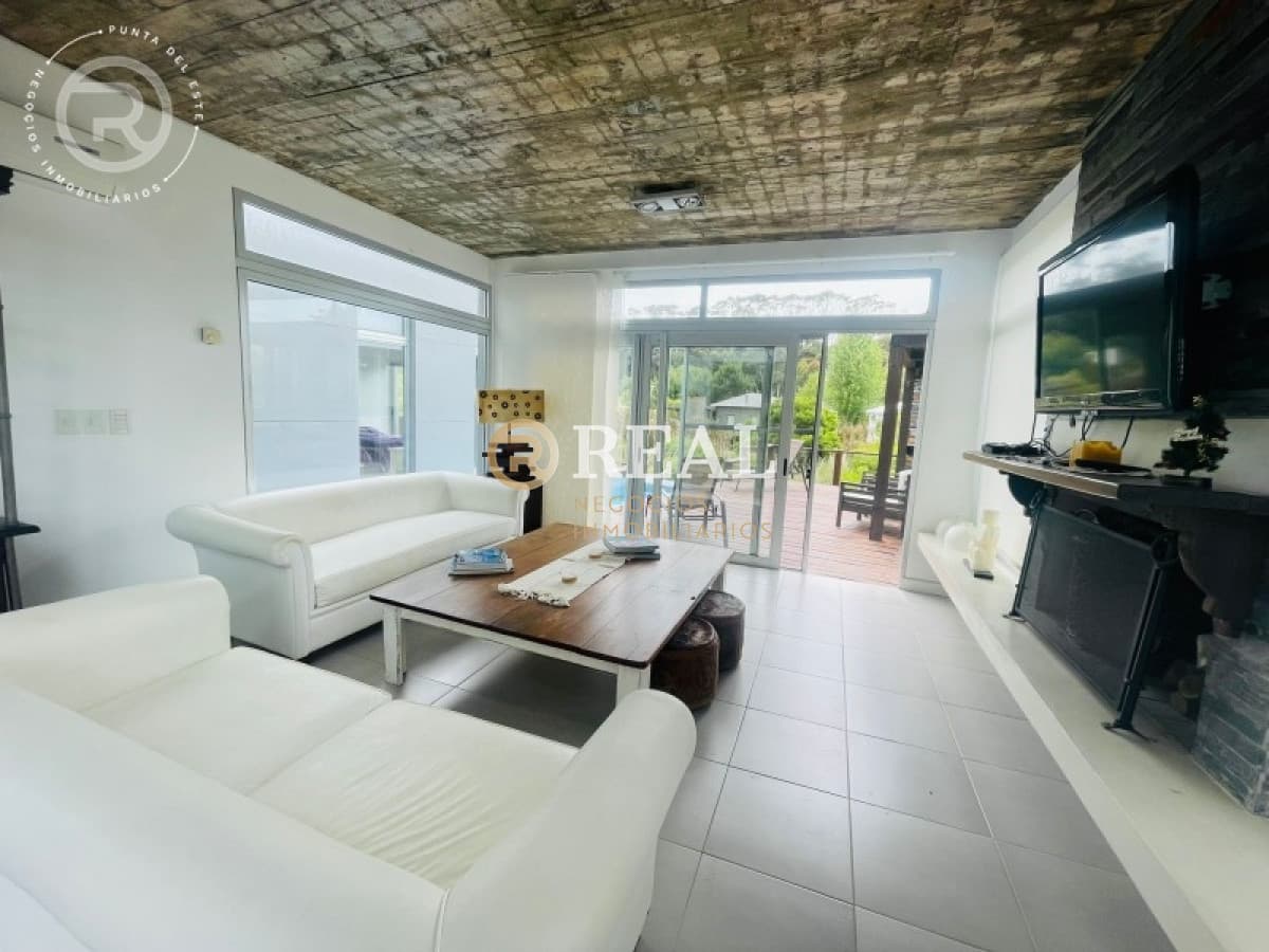 Casa ID.229 - Gran oportunidad en barrio cerrado San Vicente !!